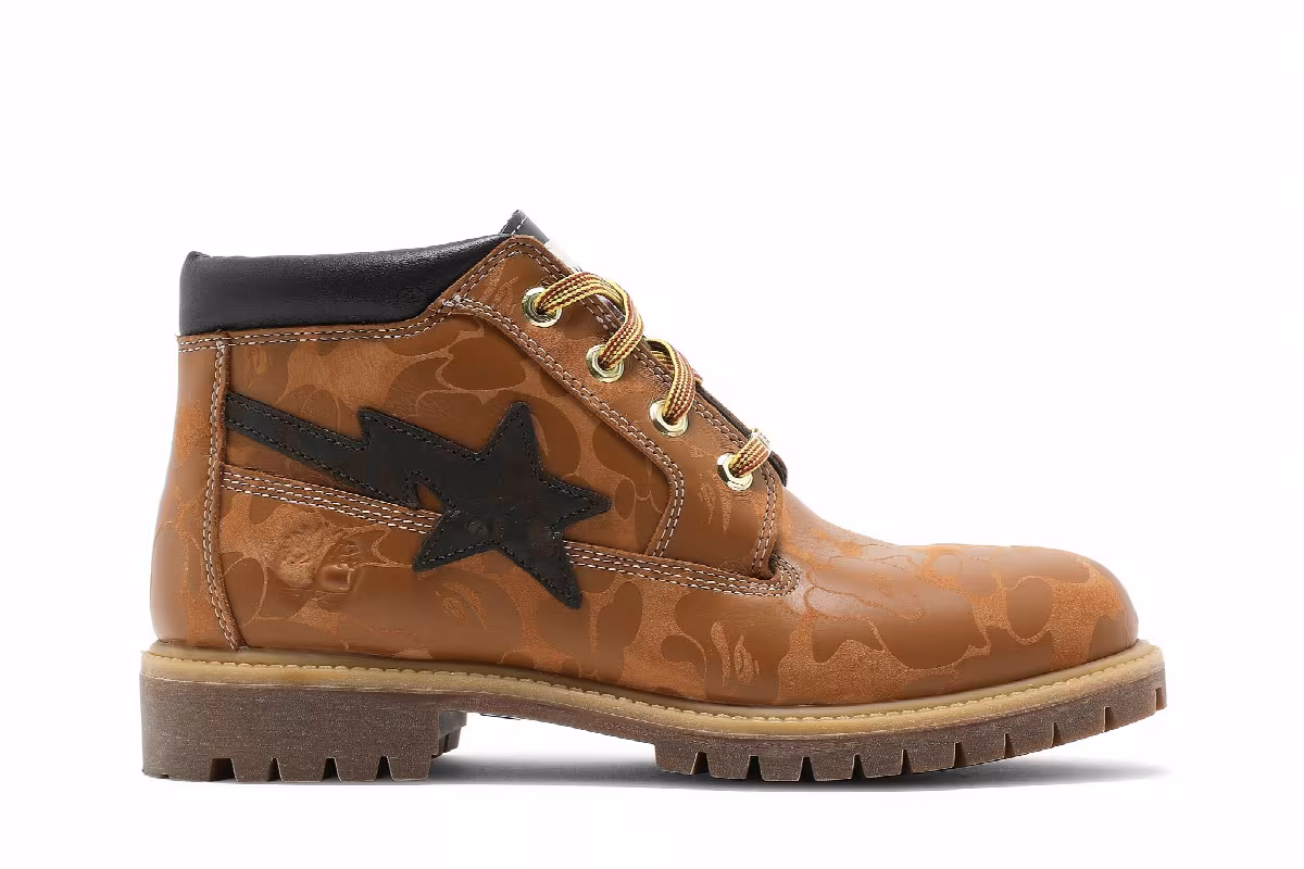 BAPE x Timberland Chukka Classic Boot Wheat, view 2
