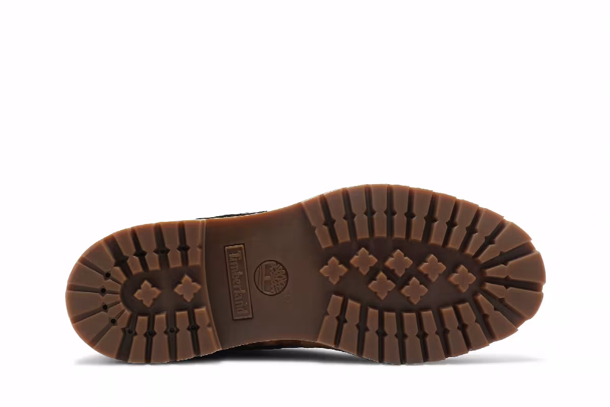 BAPE x Timberland Chukka Classic Boot Wheat, view 5