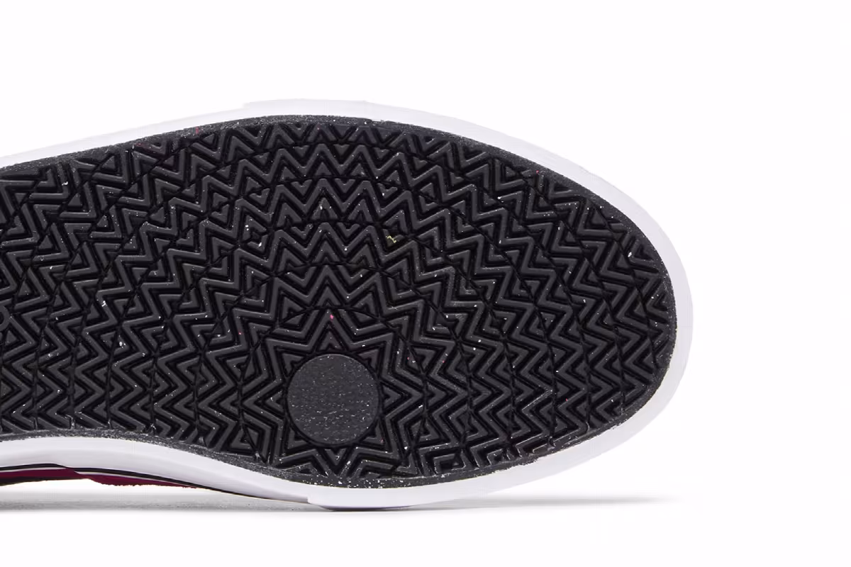 Nike Chron 2 SB Dynamic Berry, view 6