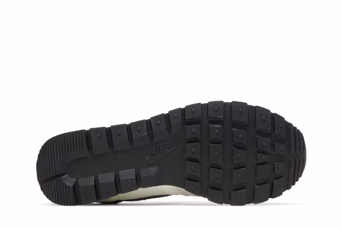 Nike Air Pegasus 83 Sail Black, view 5