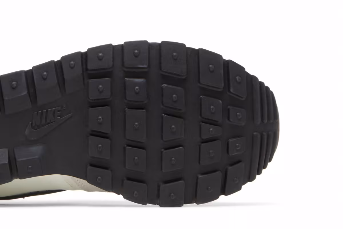 Nike Air Pegasus 83 Sail Black, view 6