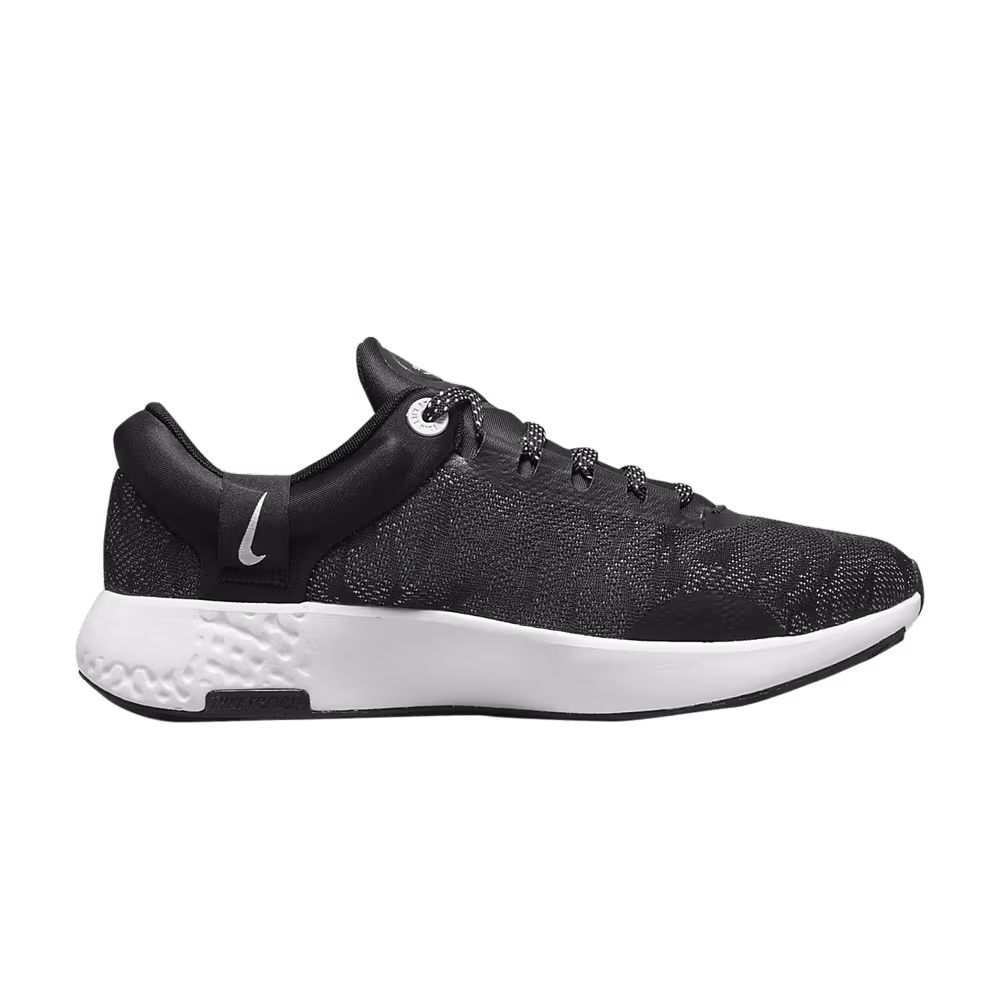 Nike Women's Renew Serenity Run 2 Black White