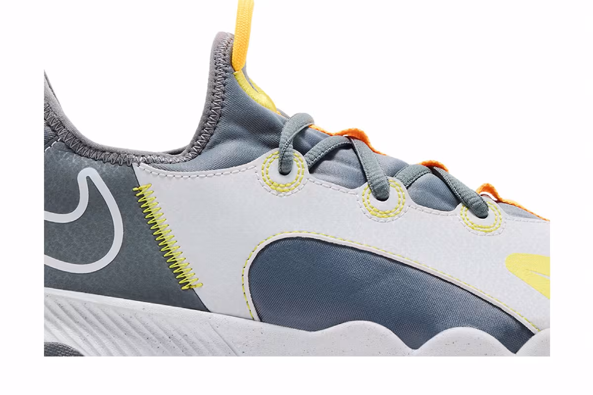 Nike Future Field GS Smoke Grey Yellow Strike, view 3