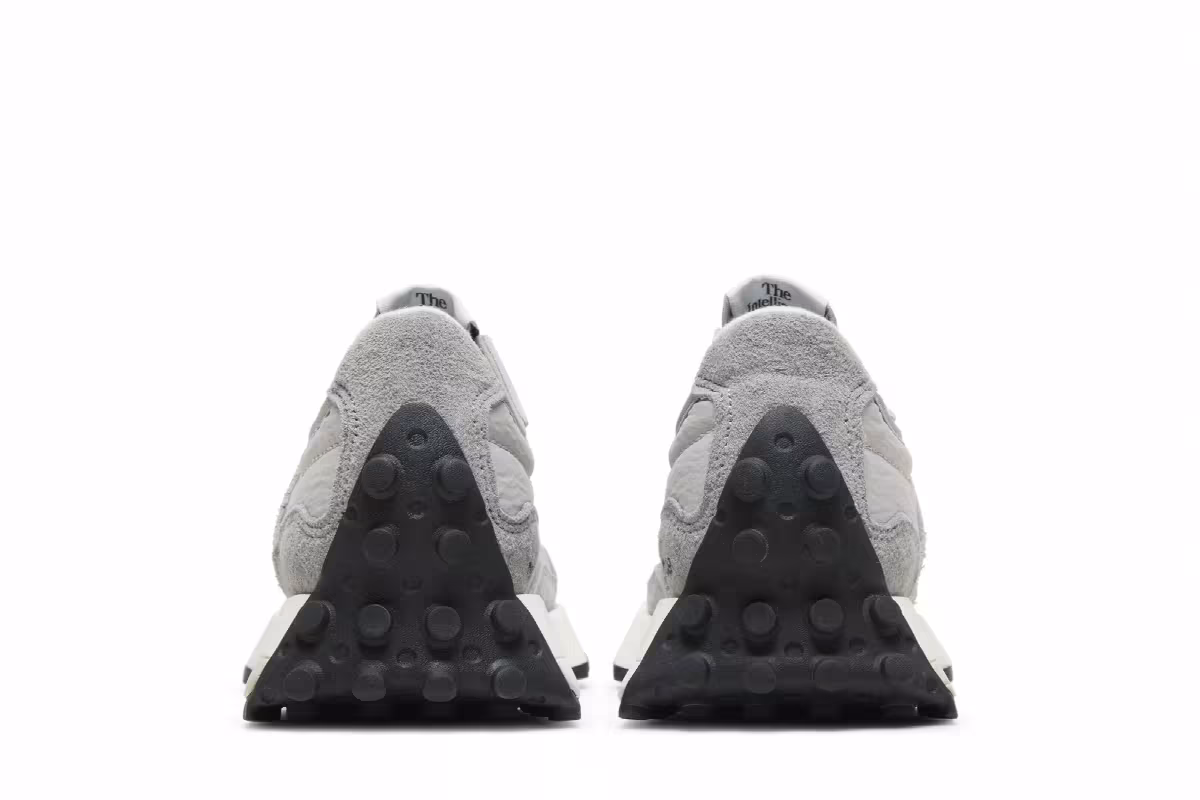 New Balance Women's 327 Slate Grey, view 7