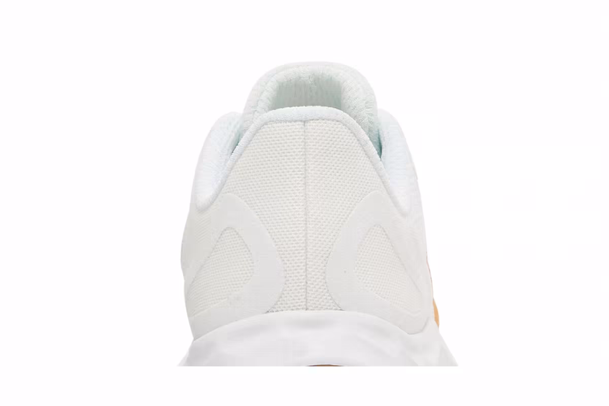 New Balance Women's Fresh Foam Arishi v4 Sea Salt Orange, view 8