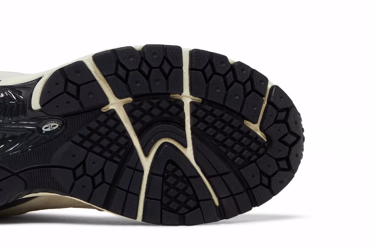 Shoe Palace x New Balance 2002R Lands End, view 6