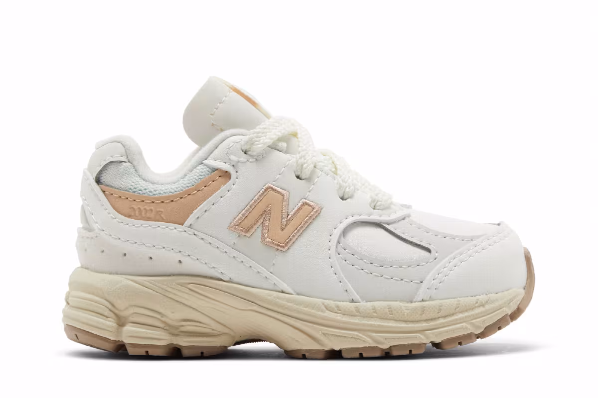 New Balance 2002R Toddler Moonbeam Frappe, view 2