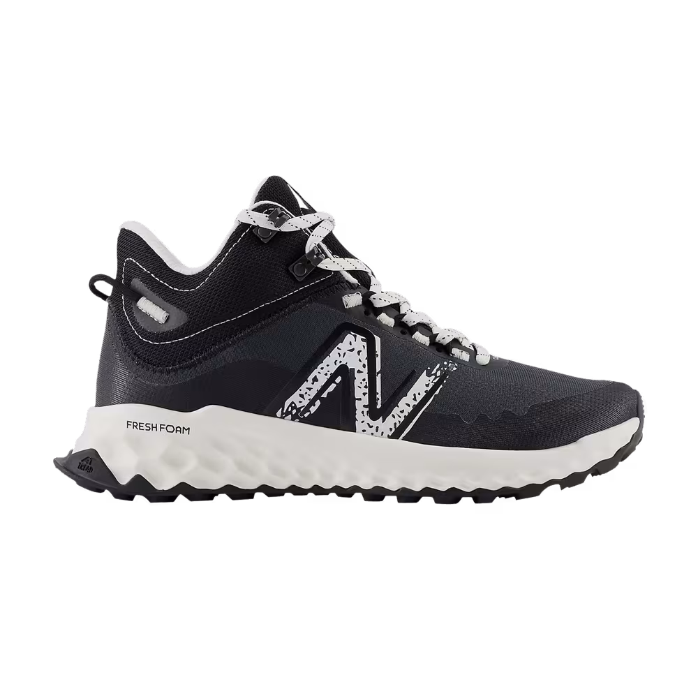 New Balance Women's Fresh Foam Garoé Mid 2E Wide Blacktop Sea Salt