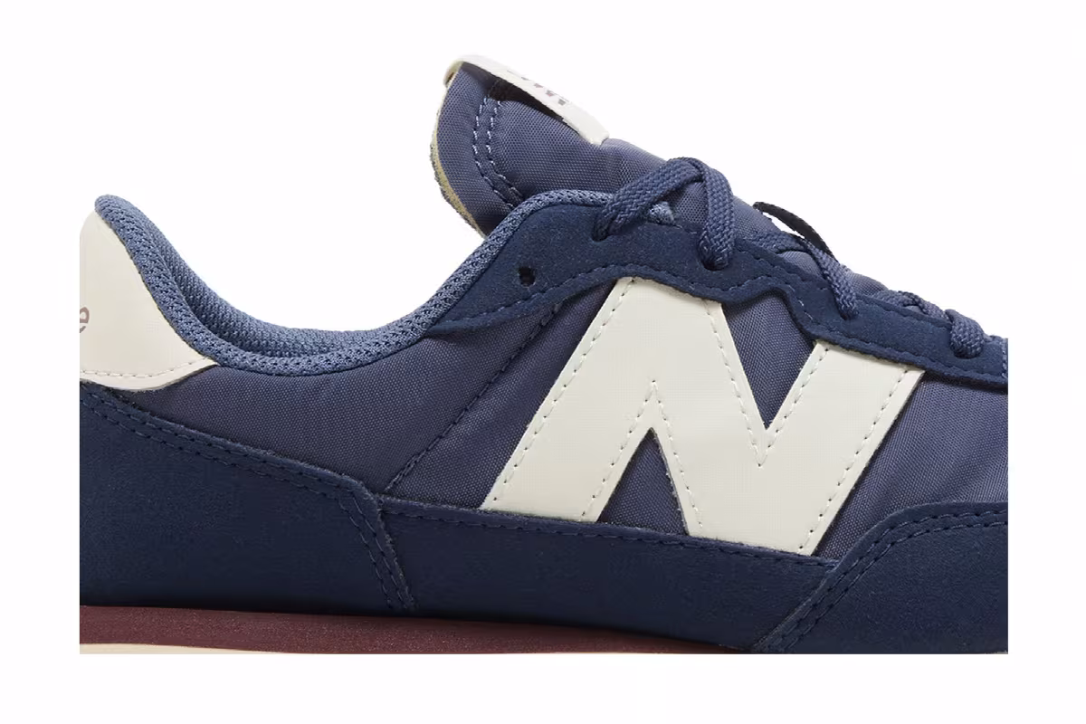 New Balance 237 Big Kid Wide Navy Turtledove, view 3