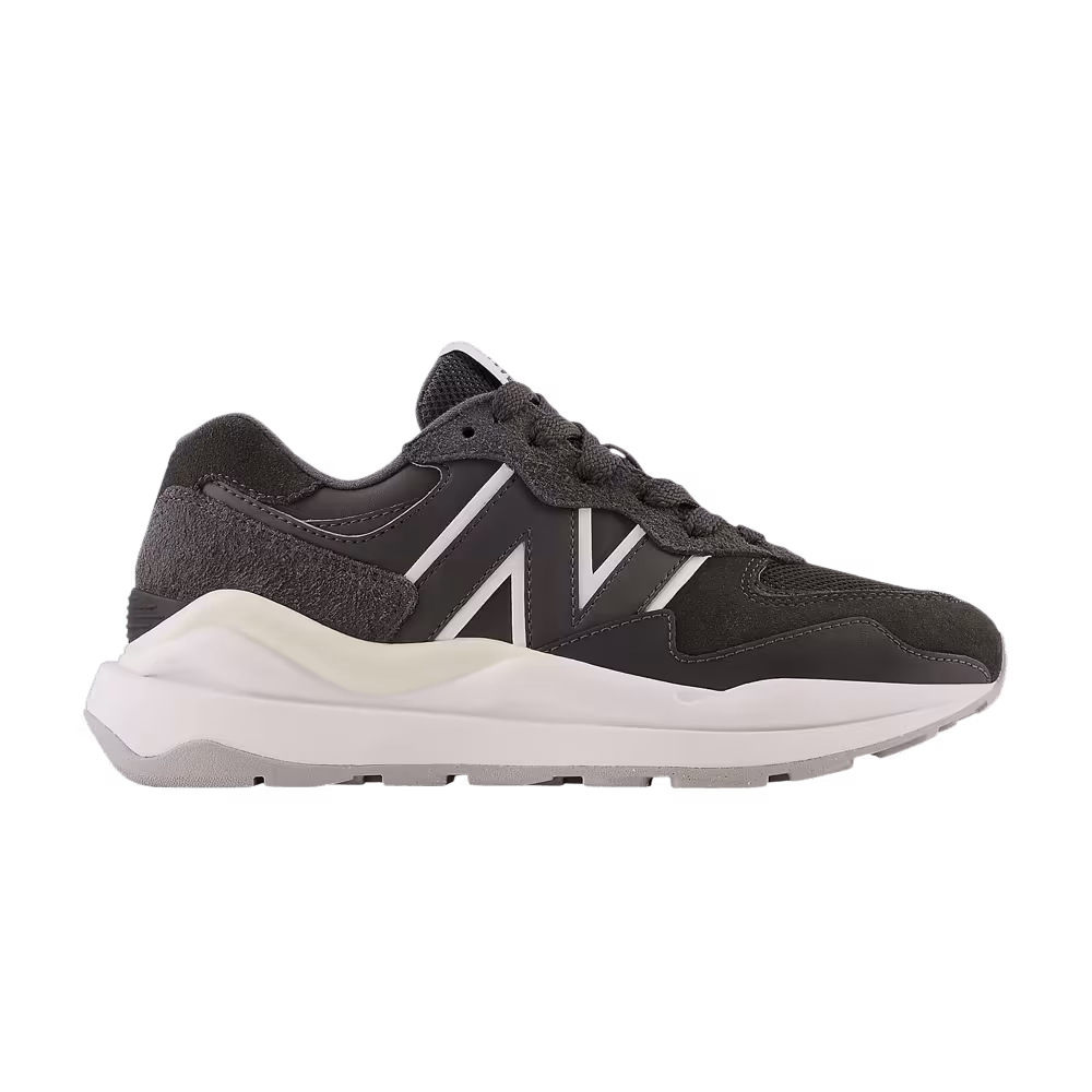 New Balance Women's 57/40 Blacktop