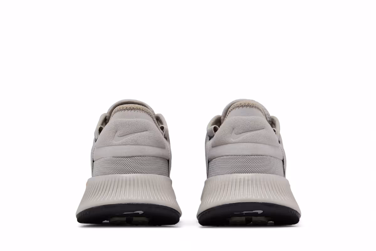 Nike Women's Reposto Light Iron Ore, view 7