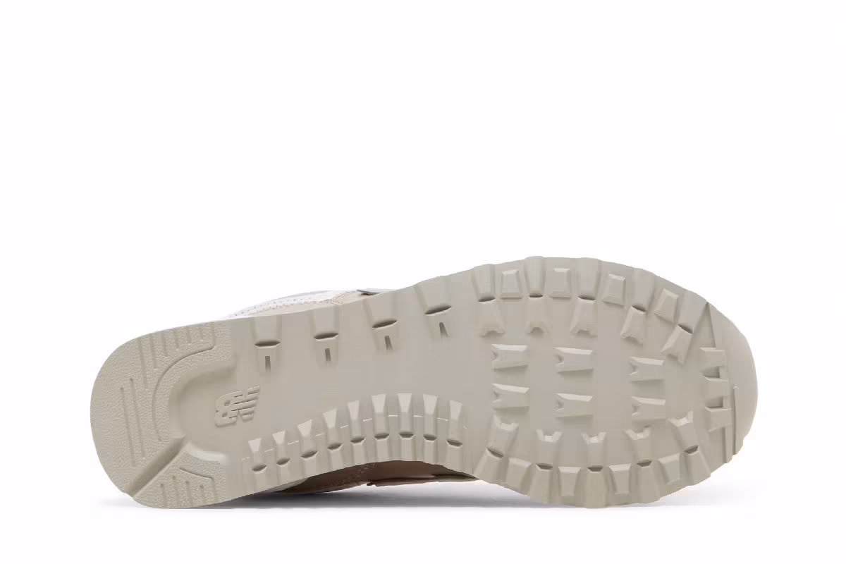 New Balance Women's 574v2 Rose Gold, view 5