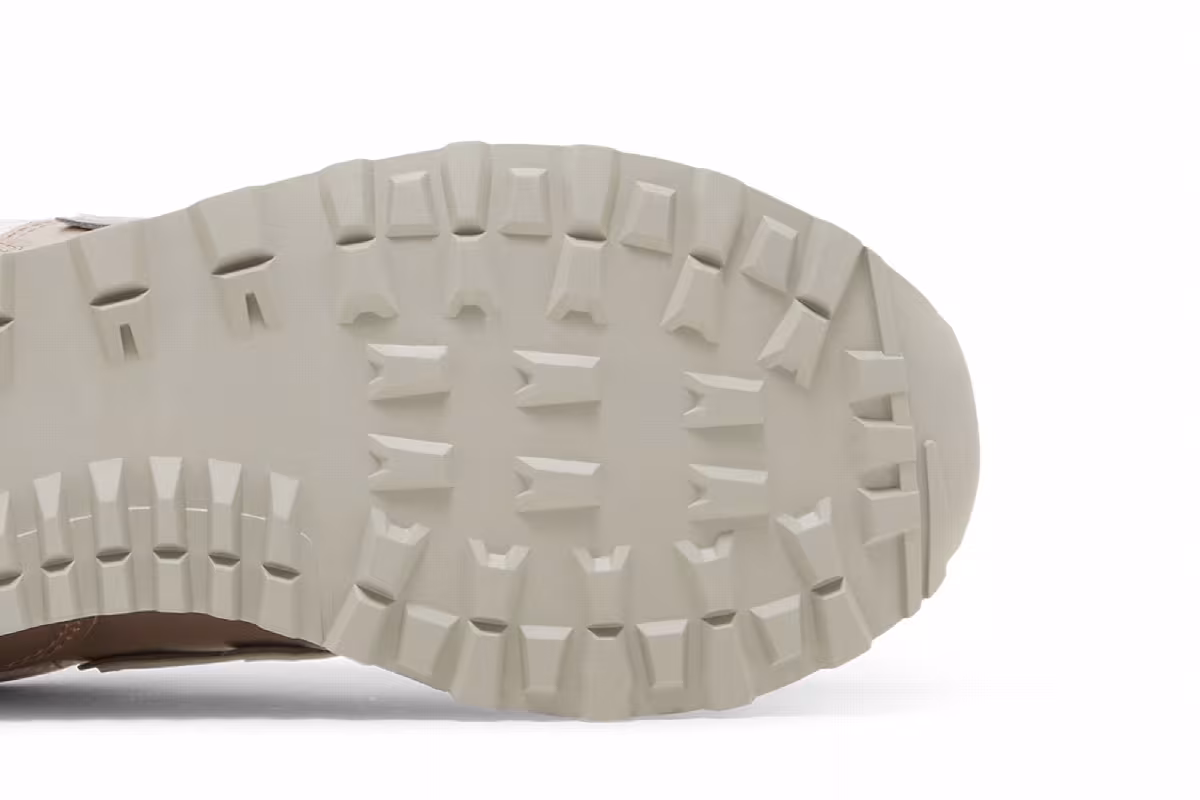 New Balance Women's 574v2 Rose Gold, view 6