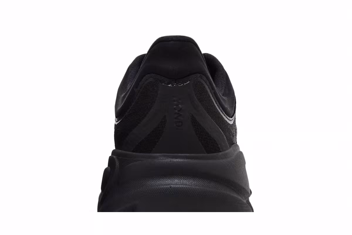 HOKA Bondi 9 Triple Black, view 8