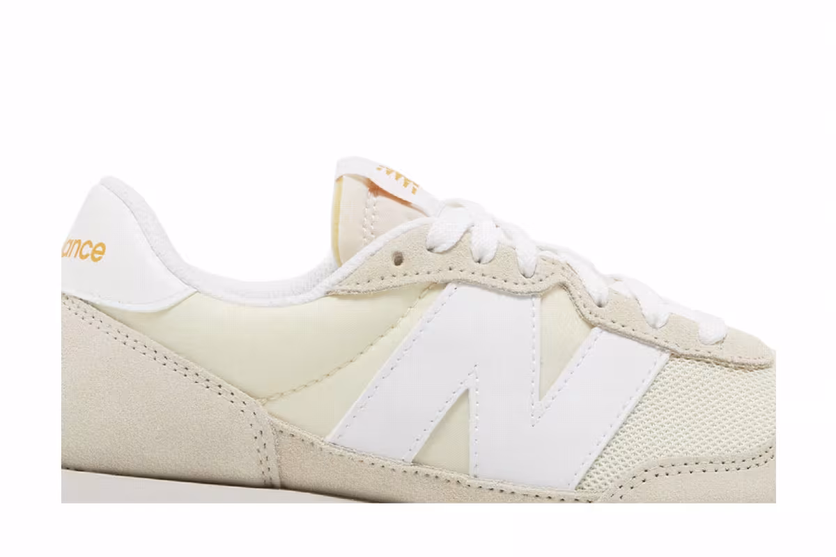 New Balance Women's 237 Calm Taupe White, view 3