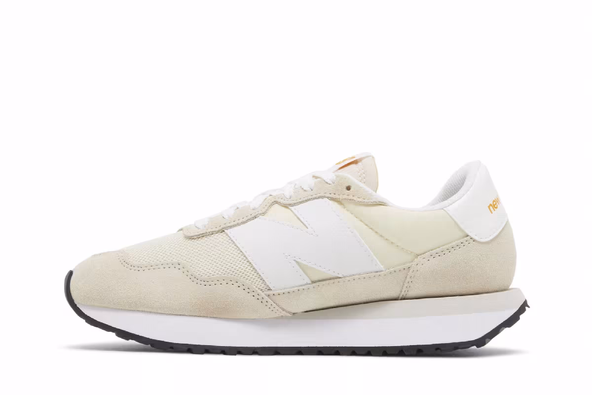 New Balance Women's 237 Calm Taupe White, view 4