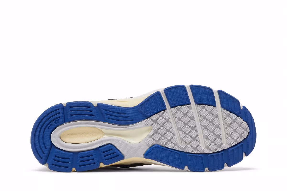 Teddy Santis x New Balance 990v3 Big Kid White Blue, view 5