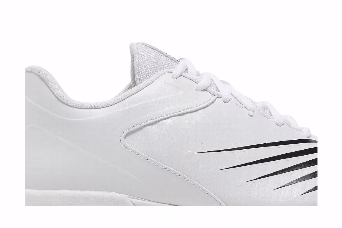 New Balance 4040v6 Big Kid Rubber Molded - White Black, view 3