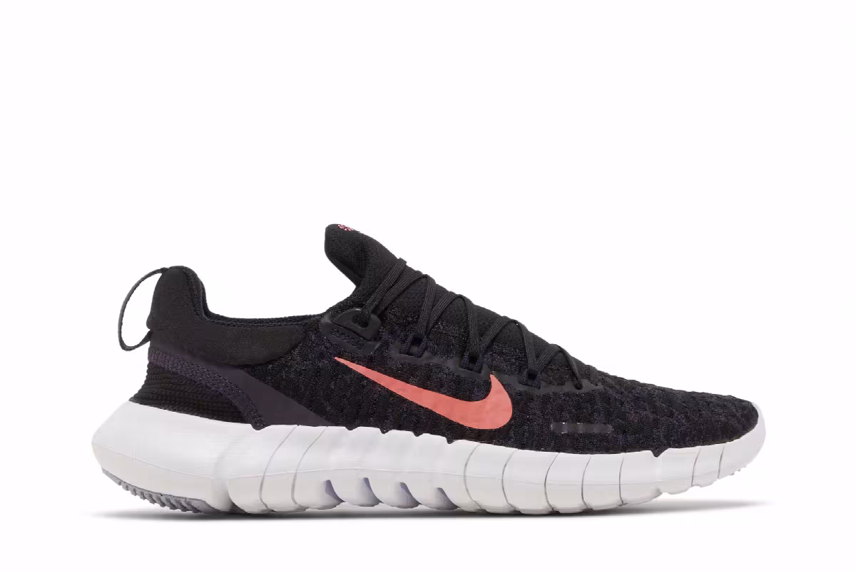 Nike Women's Free Run 5.0 Black Magic Ember, view 2
