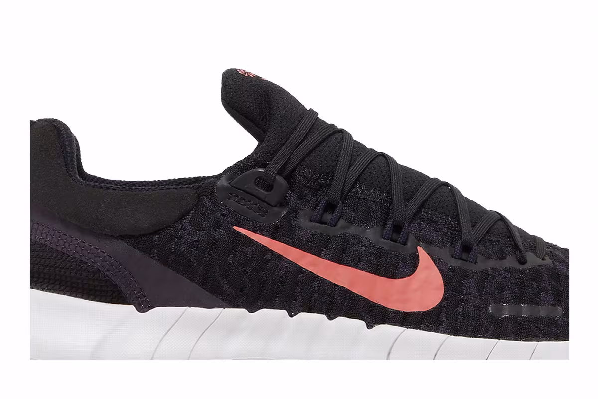 Nike Women's Free Run 5.0 Black Magic Ember, view 3