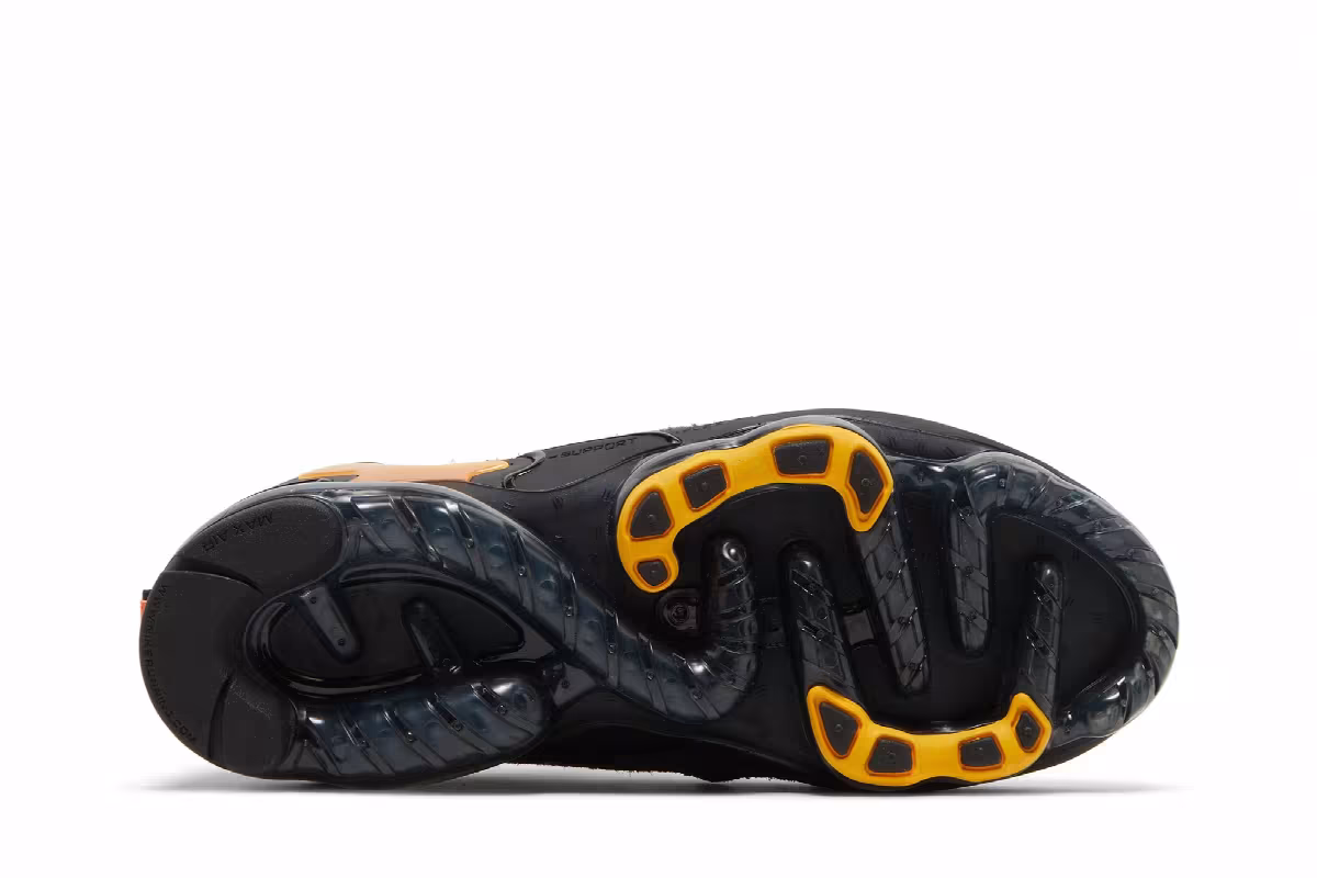 Nike Air VaporMax Evo SE First Use - Black Orange, view 5