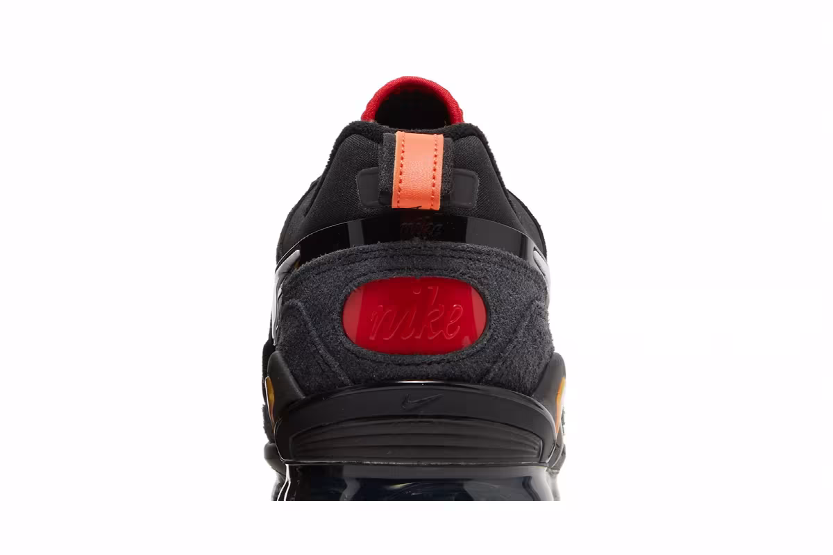 Nike Air VaporMax Evo SE First Use - Black Orange, view 8