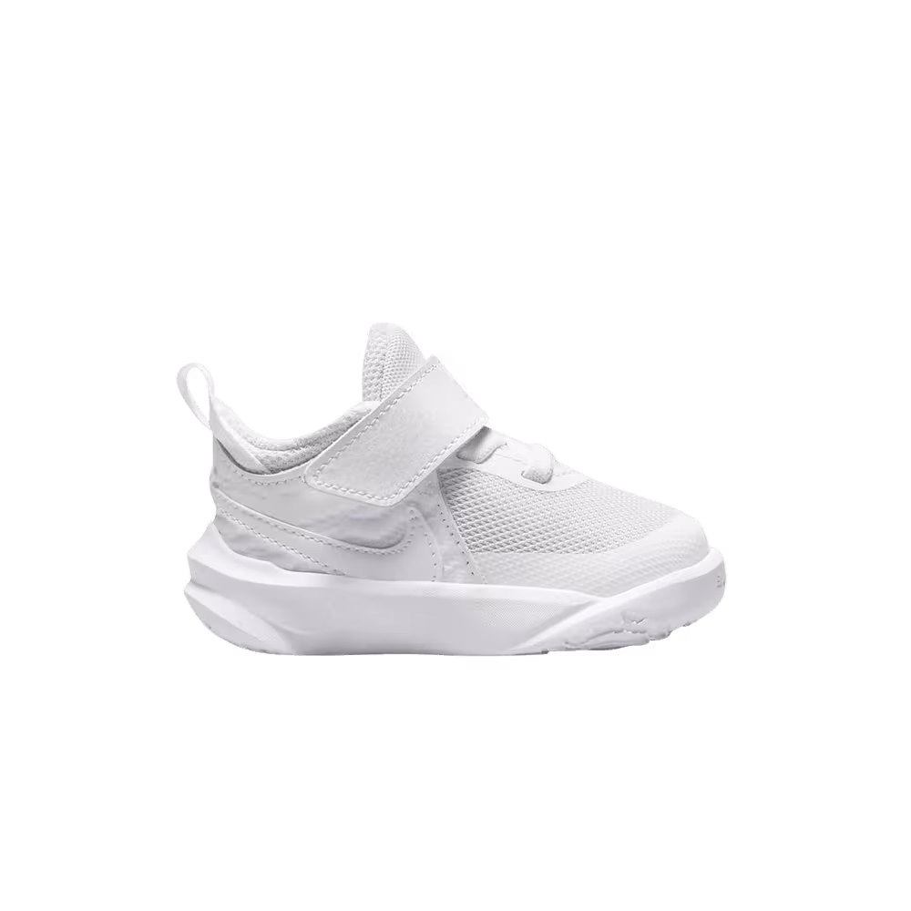 Nike Team Hustle D10 TD White Photon Dust