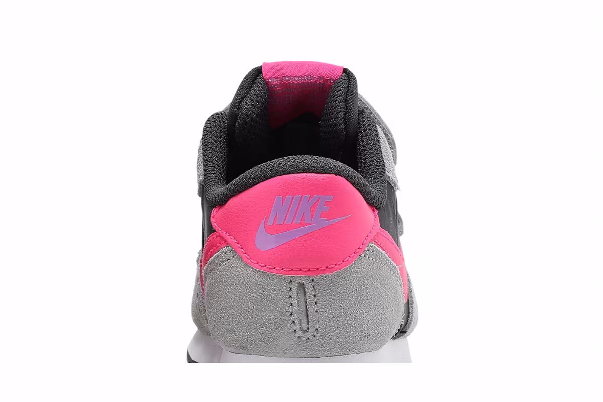 Nike MD Valiant TD Dark Smoke Grey Fuchsia Glow, view 8
