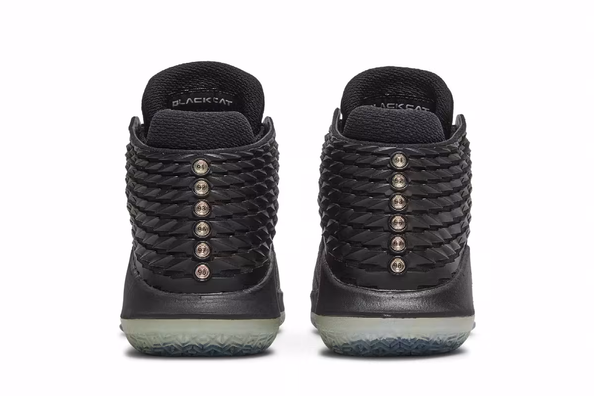 Air Jordan 32 Black Cat, view 7