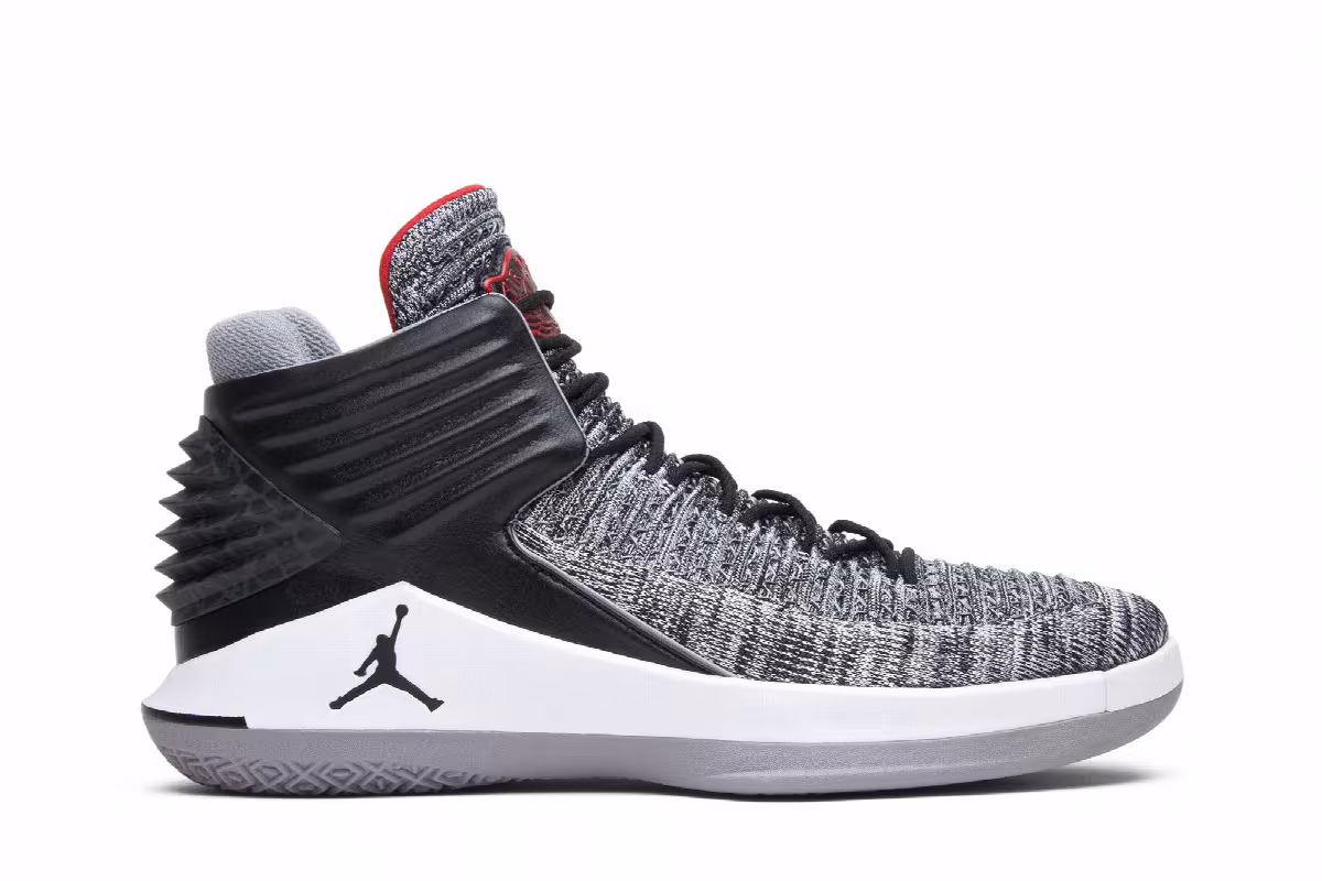 Air Jordan 32 Black Cement, MVP, view 2