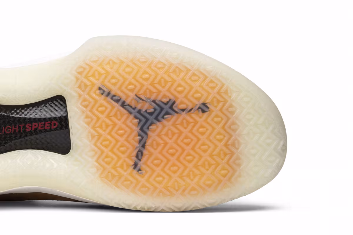 Air Jordan 32 Low Golden Harvest, view 6