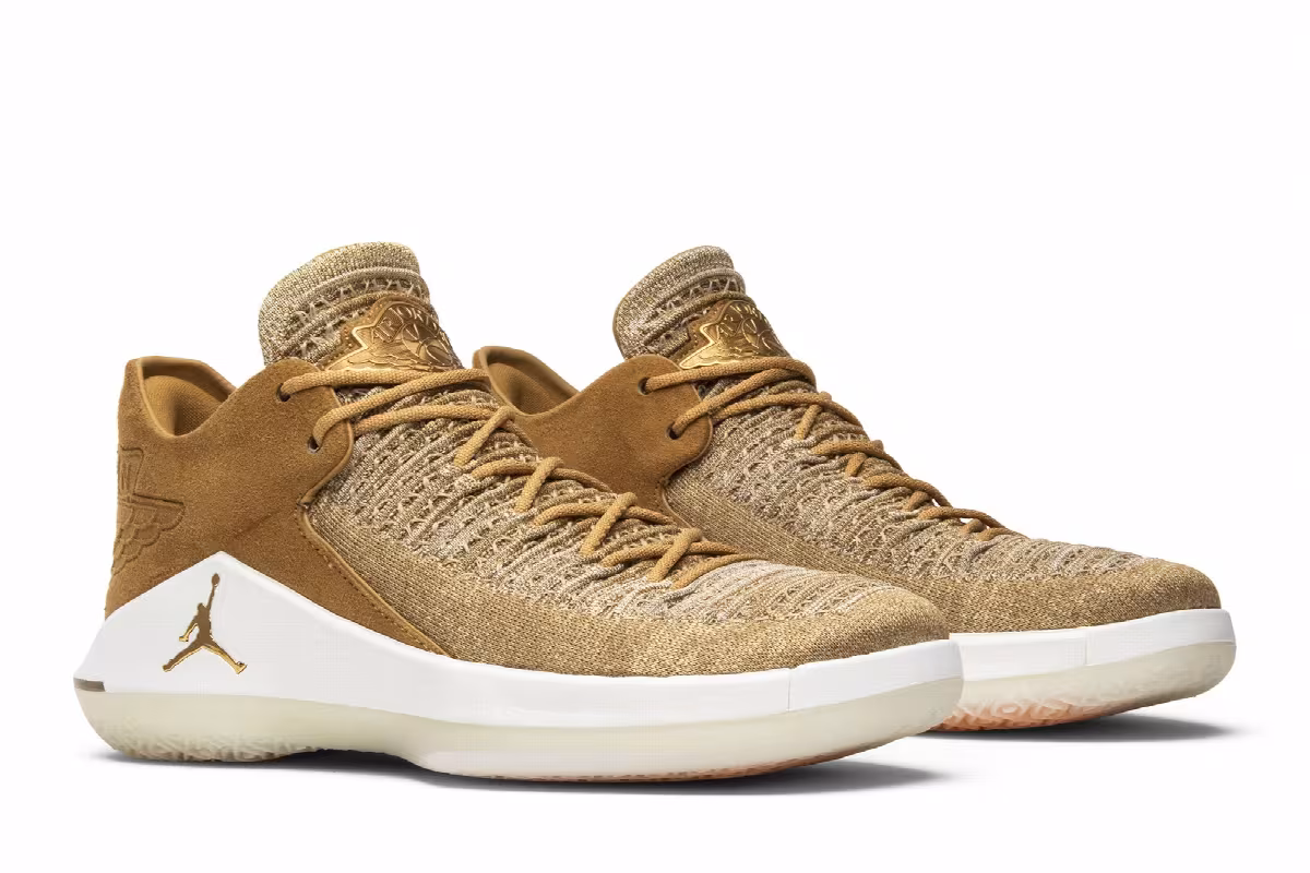 Air Jordan 32 Low Golden Harvest, view 9