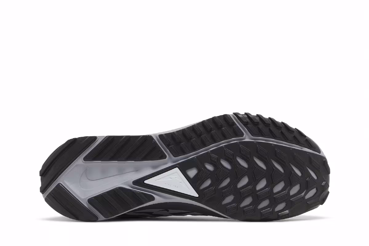 Nike React Pegasus Trail 4 Black Dark Grey, view 5