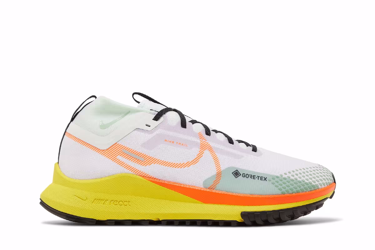 Nike React Pegasus Trail 4 GORE-TEX Barely Grape Total Orange, view 2