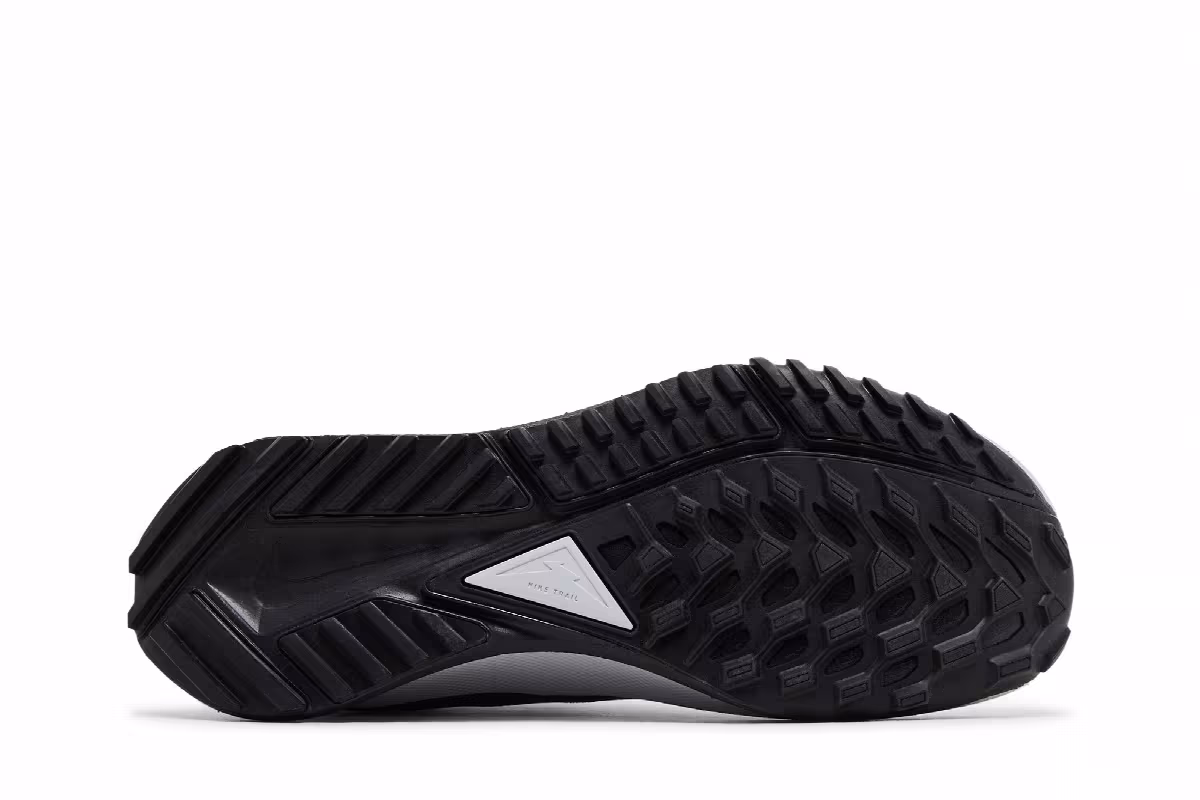 Nike Women's React Pegasus Trail 4 GORE-TEX Black Reflect Silver, view 5