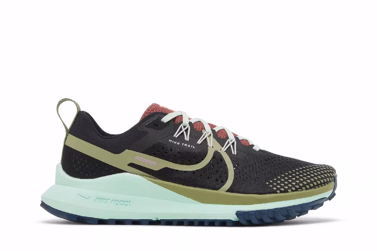 Nike Women's React Pegasus Trail 4 Black Alligator Mint, view 2