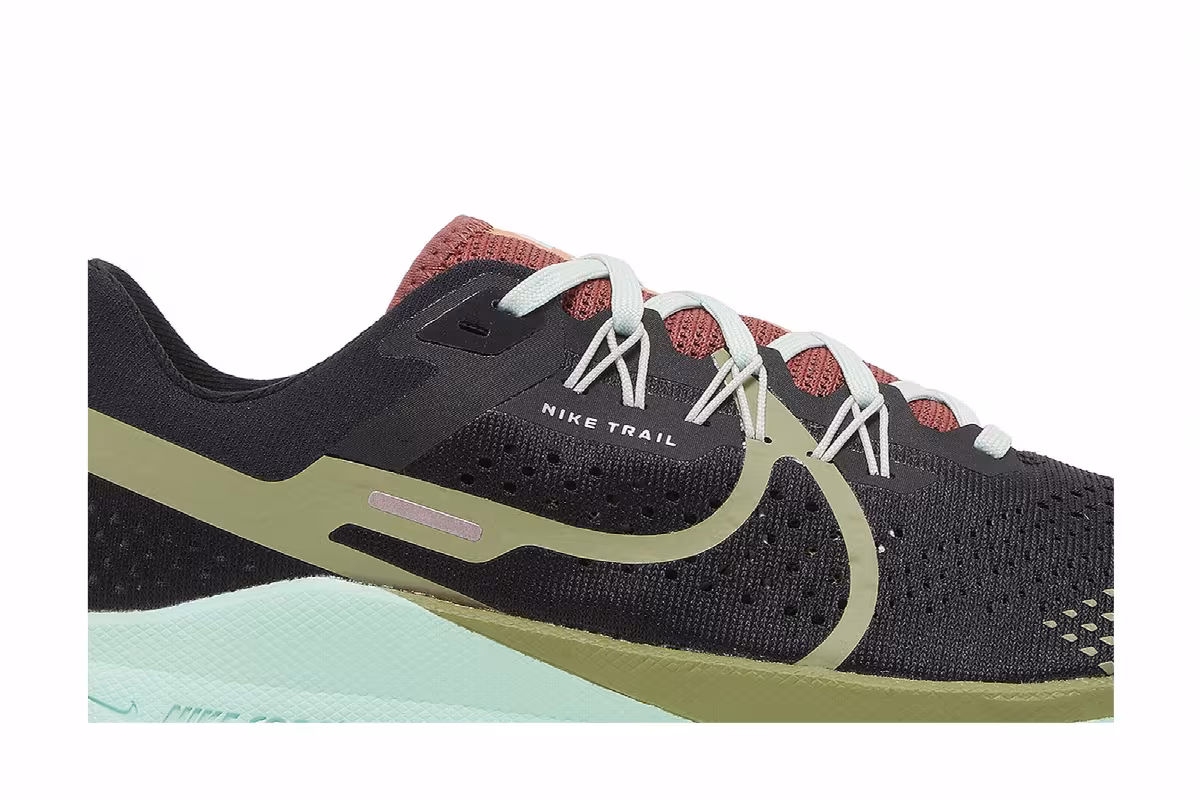 Nike Women's React Pegasus Trail 4 Black Alligator Mint, view 3
