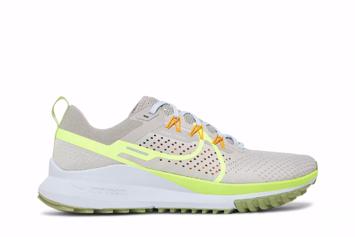 Nike React Pegasus Trail 4 Light Iron Ore Volt, view 2