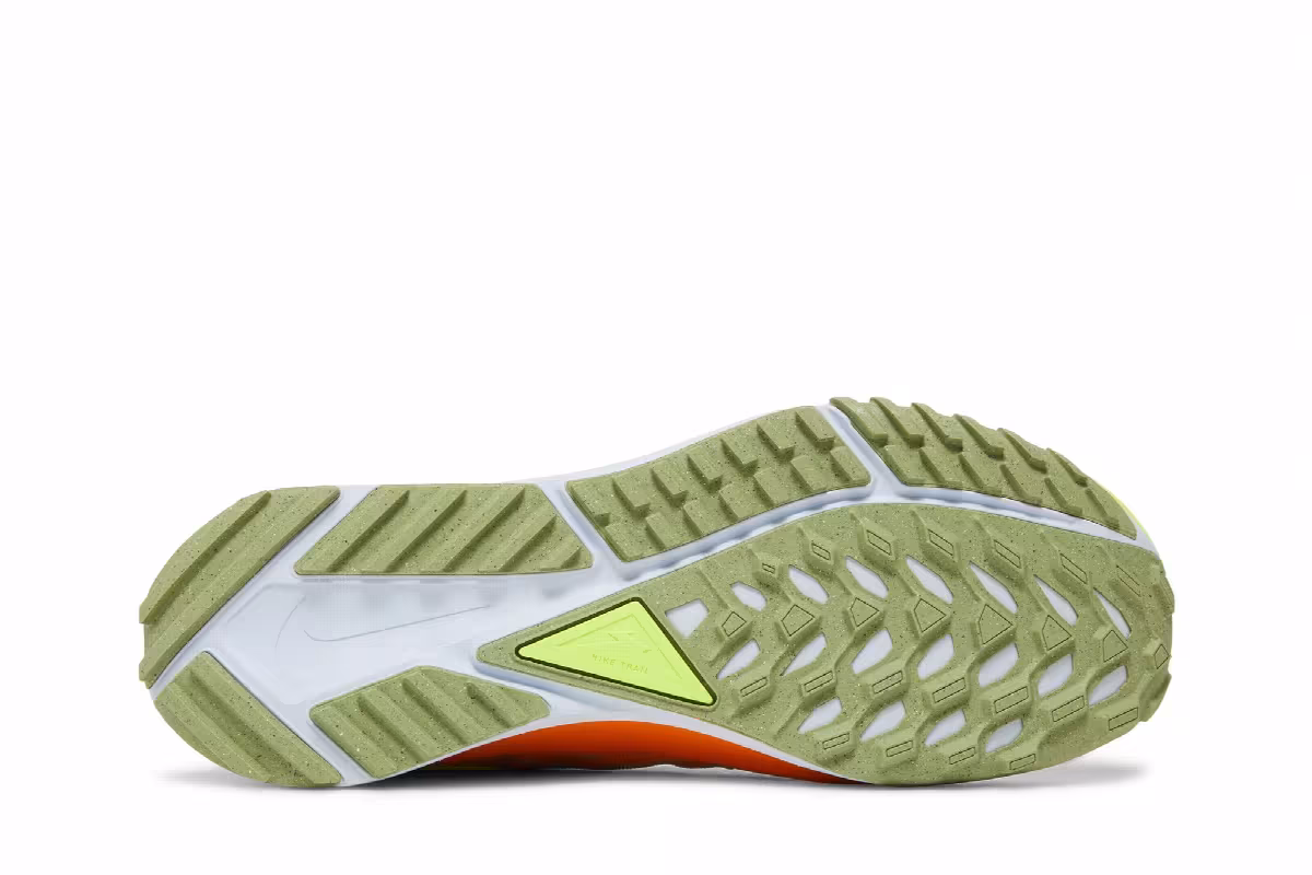 Nike React Pegasus Trail 4 Light Iron Ore Volt, view 5