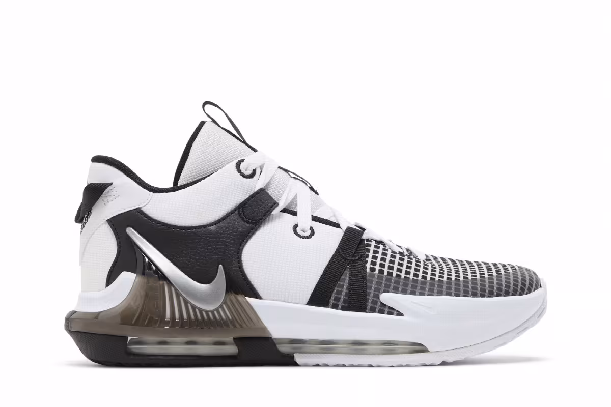 Nike LeBron Witness 7 GS White Black, view 2