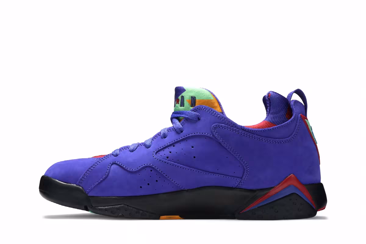 Air Jordan 7 Low NRG Bright Concord, view 4