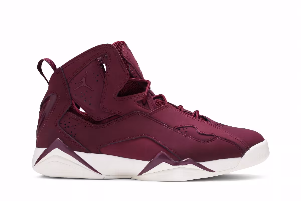 Air Jordan True Flight Burgundy, view 2