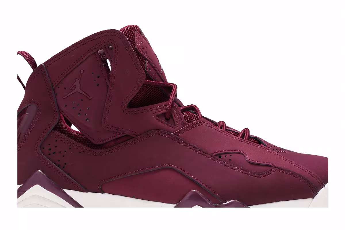 Air Jordan True Flight Burgundy, view 3