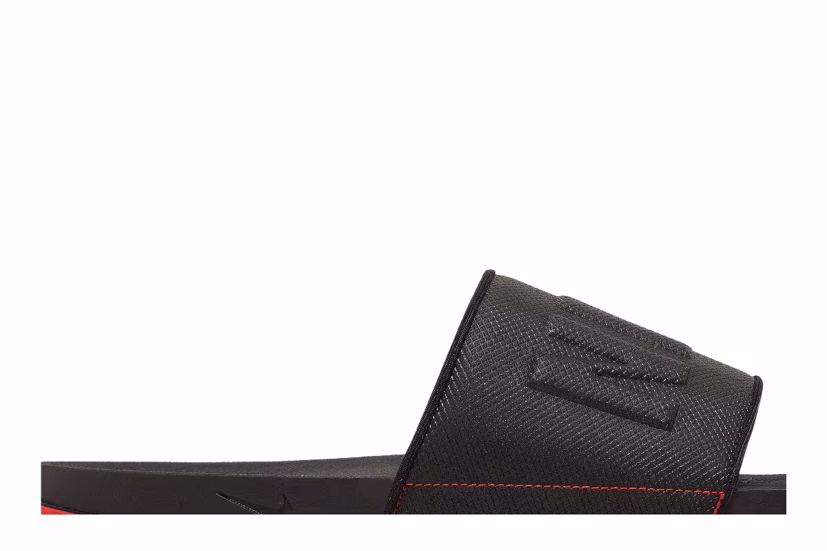 Nike OffCourt Slide Bred, view 3