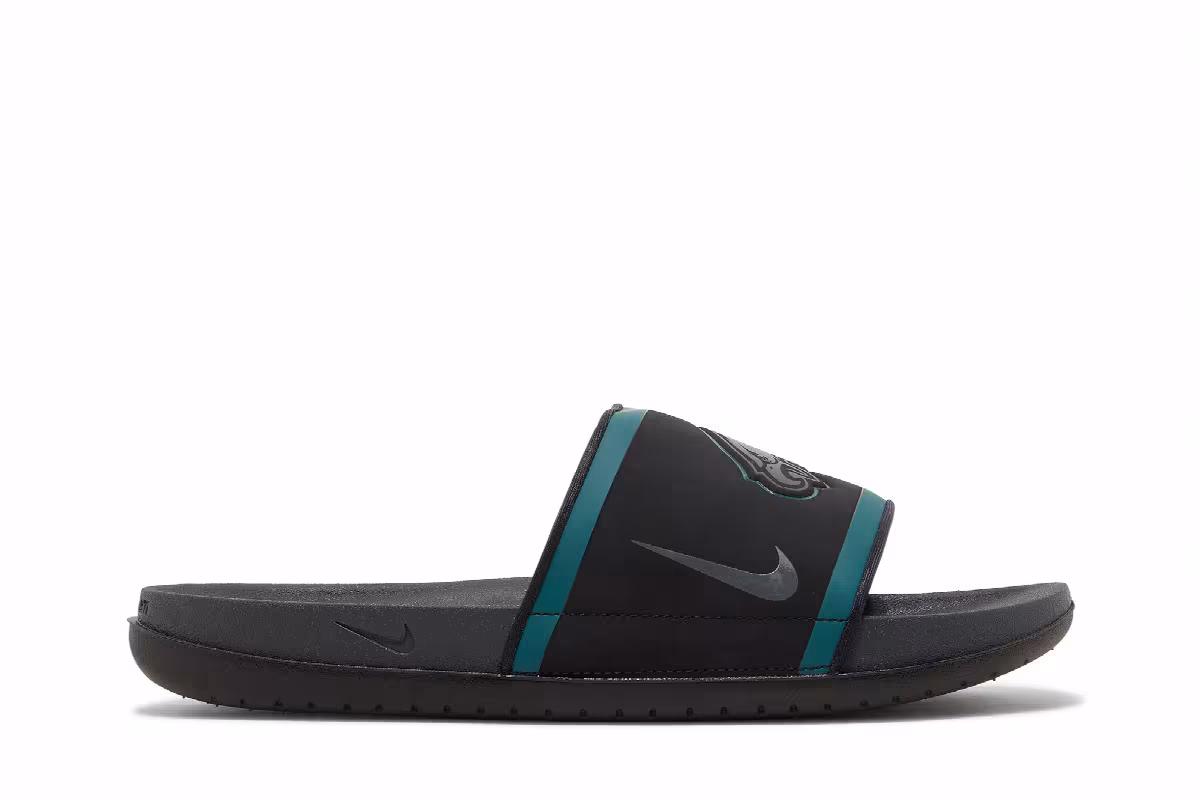 Nike NFL x OffCourt Slide Philadelphia Eagles 2022, view 2