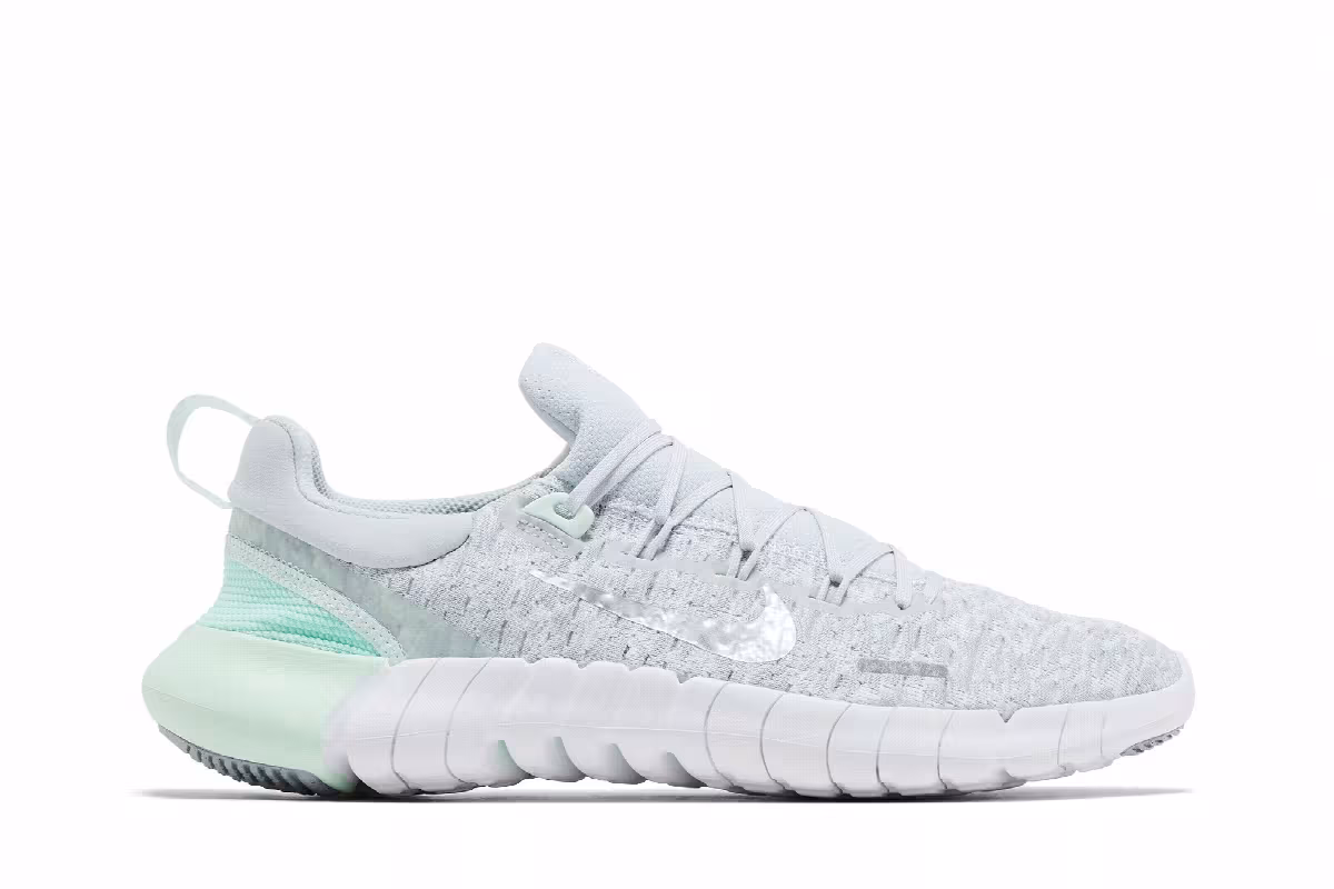 Nike Women's Free RN 5.0 Pure Platinum Mint Foam, view 2