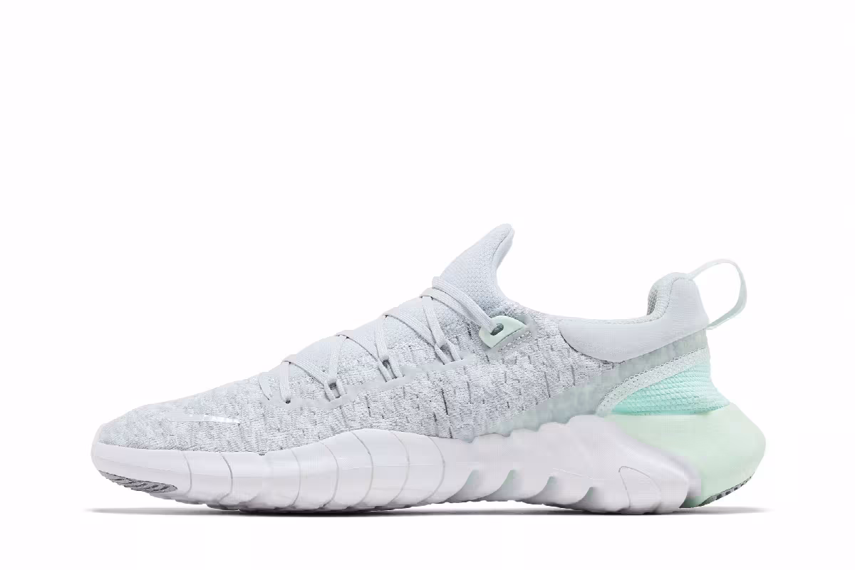 Nike Women's Free RN 5.0 Pure Platinum Mint Foam, view 4