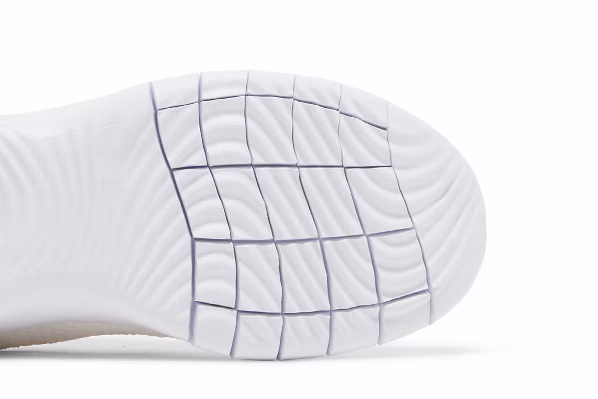 Nike Women's Flex Experience Run 11 Next Nature White Magic Ember, view 6