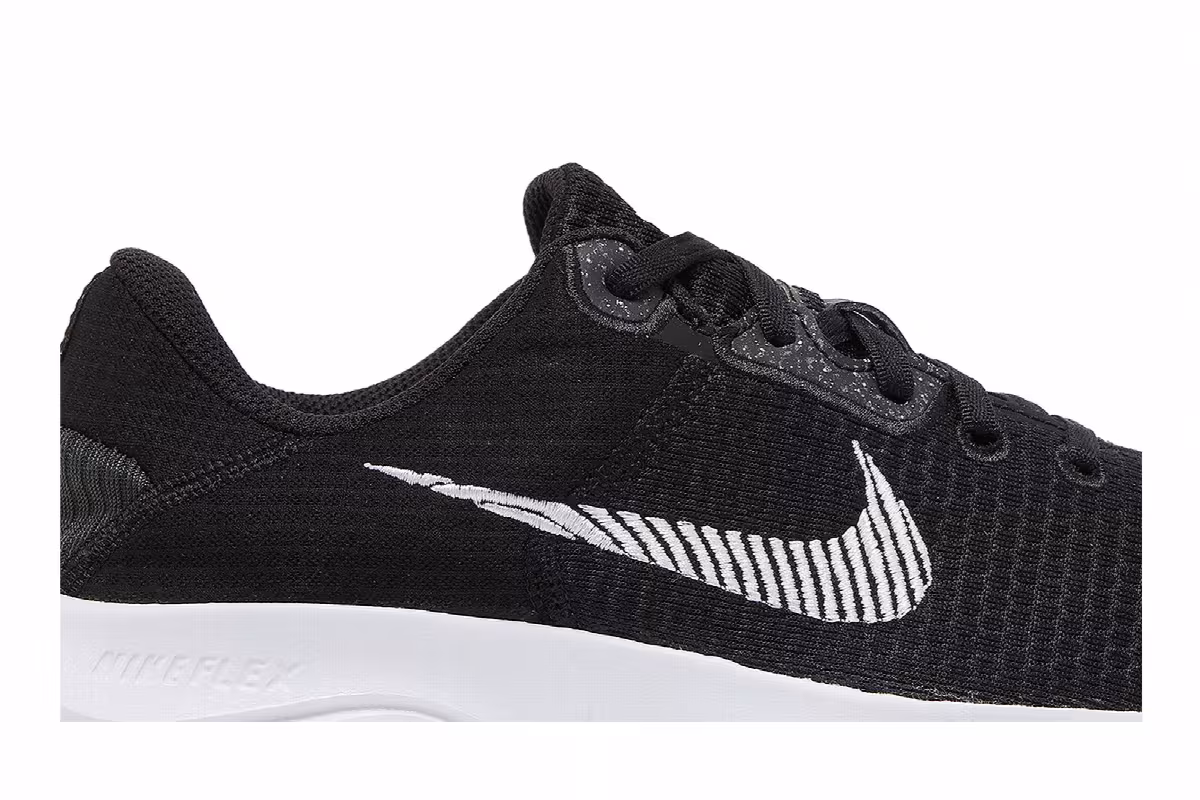 Nike Women's Flex Experience Run 11 Next Nature Black Dark Smoke Grey, view 3