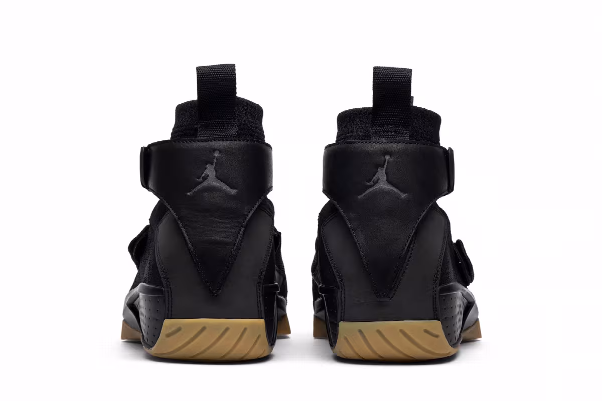Carmelo Anthony x Rag & Bone x Air Jordan 20 Flyknit Black, view 7
